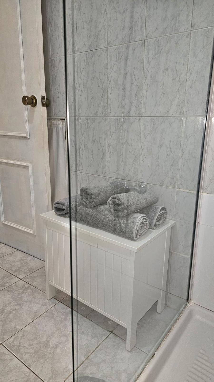 Ideal Holiday Apartment One Bedroom City Center Málaga Buitenkant foto