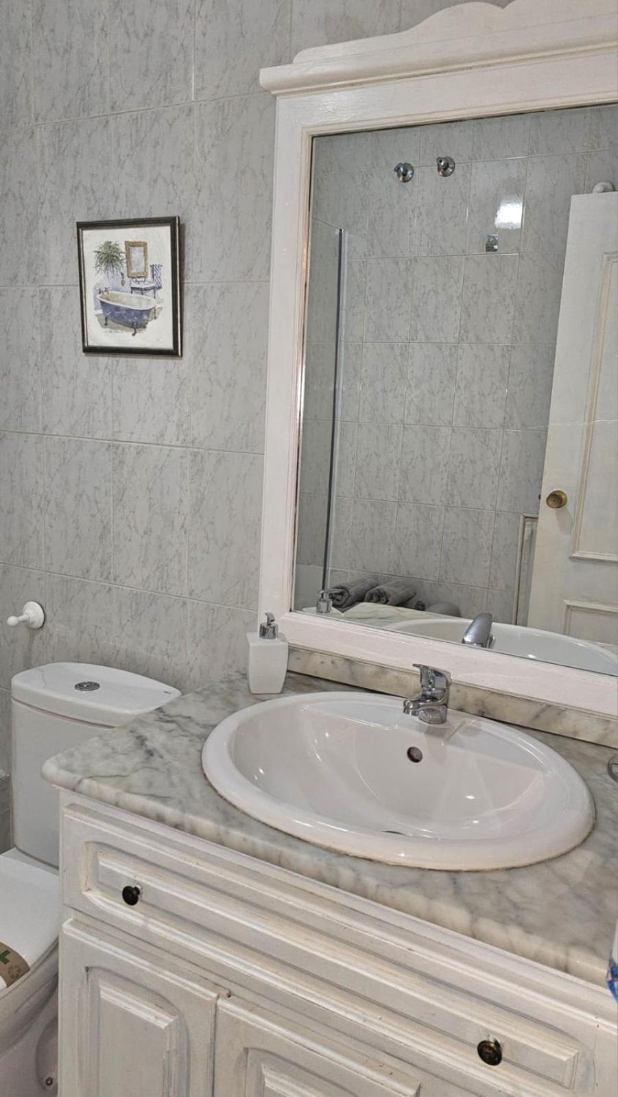 Ideal Holiday Apartment One Bedroom City Center Málaga Buitenkant foto