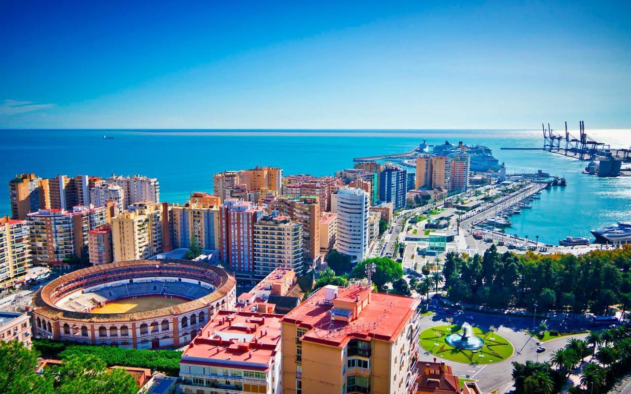 Ideal Holiday Apartment One Bedroom City Center Málaga Buitenkant foto
